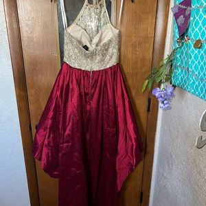 B.Smart red and gold high low dress